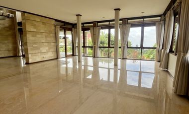 Rumah Besar Nyaman View Bagus dekat Kampus UPI Setiabudi Bandung