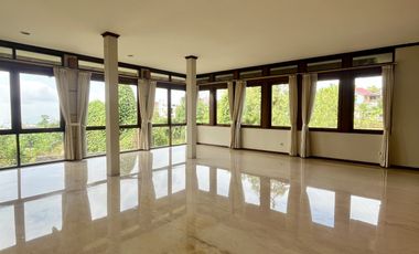 Rumah Besar Nyaman View Bagus dekat Kampus UPI Setiabudi Bandung