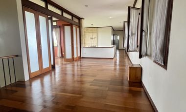 Rumah Besar Nyaman View Bagus dekat Kampus UPI Setiabudi Bandung