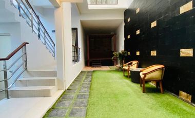 Disewakan Rumah Cantik Model Mezanine Siap Huni di Kemang Selatan