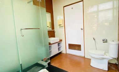 Disewakan Rumah Cantik Model Mezanine Siap Huni di Kemang Selatan