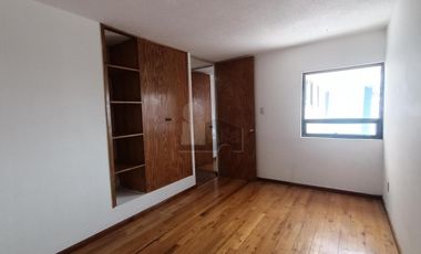 CASA EN VENTA EN FRACCIONAMIETO VILLAS DEL CAMPESTRE- EN PRIVADA