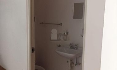 CASA EN VENTA EN FRACCIONAMIETO VILLAS DEL CAMPESTRE- EN PRIVADA