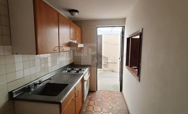 CASA EN VENTA EN FRACCIONAMIETO VILLAS DEL CAMPESTRE- EN PRIVADA