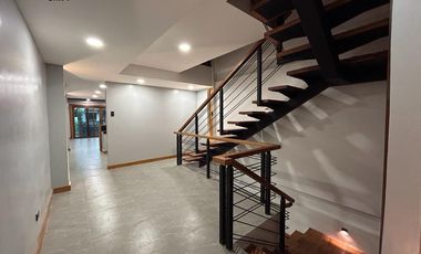 For Sale: 3BR House/Townhouse Congressional Extension,Quezon City Tierra Verde 1