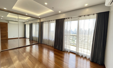For Sale 4 Bedroom Double Unit Condominium in Brio Tower, Makati City