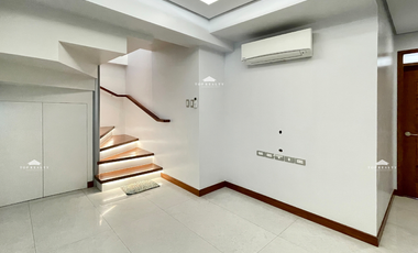 For Sale 4 Bedroom Double Unit Condominium in Brio Tower, Makati City
