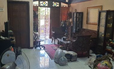 MINIMALIS 2 Lantai di Taman Pondok Jati Sidoarjo