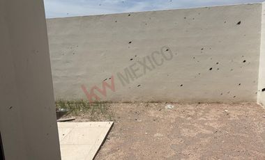 Casa en renta en Puerta Natura Coto# 20, Villa de Pozos, de dos pisos, dos habitaciones y 2.5 baños
