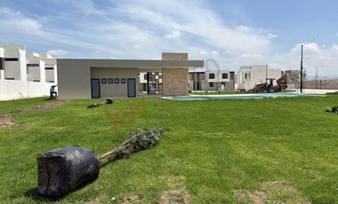 Casa en renta en Puerta Natura Coto# 20, Villa de Pozos, de dos pisos, dos habitaciones y 2.5 baños