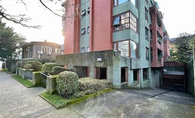 Departamento en Venta en COD39054 Gran departamento duplex a pasos de Clínica Alemana, Colegio Alemán y Universidades.