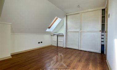 Departamento en Venta en COD39054 Gran departamento duplex a pasos de Clínica Alemana, Colegio Alemán y Universidades.