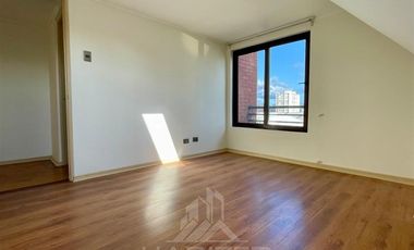 Departamento en Venta en COD39054 Gran departamento duplex a pasos de Clínica Alemana, Colegio Alemán y Universidades.