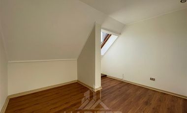 Departamento en Venta en COD39054 Gran departamento duplex a pasos de Clínica Alemana, Colegio Alemán y Universidades.