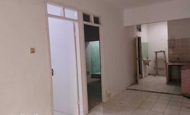 Di jual cepat rumah+kios di Bekasi Timur regensi