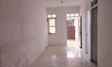 Di jual cepat rumah+kios di Bekasi Timur regensi