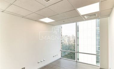 Oficina en Arriendo en A pasos del Parque Arauco