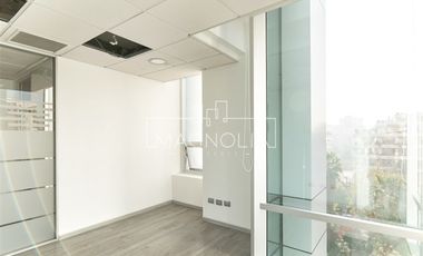 Oficina en Arriendo en A pasos del Parque Arauco