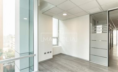 Oficina en Arriendo en A pasos del Parque Arauco