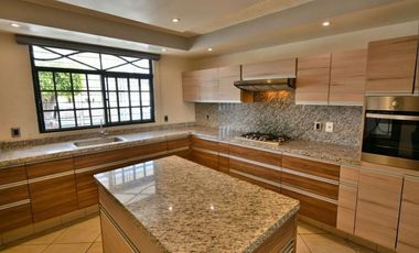 Casa en Venta, Col. Las Aguilas