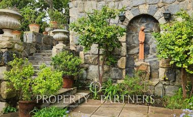 ARRIENDO POR DIA encantadora casa  en privilegiada ubicación de Zapallar, a pasos de la playa