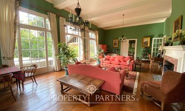 ARRIENDO POR DIA encantadora casa  en privilegiada ubicación de Zapallar, a pasos de la playa