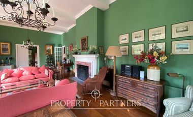 ARRIENDO POR DIA encantadora casa  en privilegiada ubicación de Zapallar, a pasos de la playa