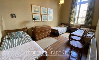 ARRIENDO POR DIA encantadora casa  en privilegiada ubicación de Zapallar, a pasos de la playa