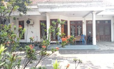Dijual Rumah Usaha di Jati Selatan Sidoarjo