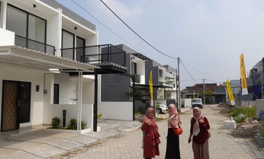 Jual Rumah 2 Lantai Modern Strategis Pinggir Jalan Mustikasari Dekat Tol Bekasi Timur SHM