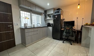 Ph de 1 ambiente reciclado - Apto crédito - Paseo Aldrey