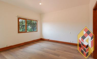RENTA DE CASA EN HACIENDA VALLE ESCONDIDO