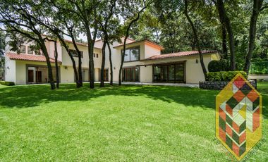 RENTA DE CASA EN HACIENDA VALLE ESCONDIDO