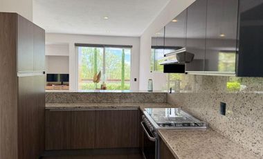 Venta y Renta Casa en Altozano Querétaro