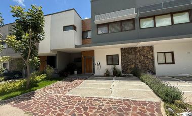 Venta y Renta Casa en Altozano Querétaro