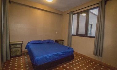 En Venta Casa con departamento en San Miguel – A 10 min caminando al Centro