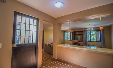 En Venta Casa con departamento en San Miguel – A 10 min caminando al Centro