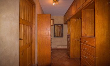 En Venta Casa con departamento en San Miguel – A 10 min caminando al Centro