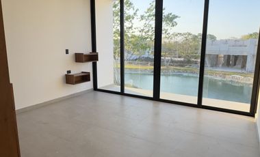 Casa en Altozano Frente al lago