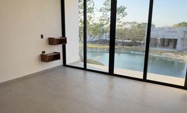 Casa en Altozano Frente al lago