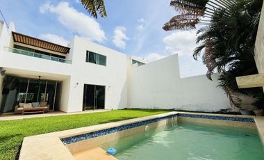 Casa 3 Recámaras en Esquina con Piscina, Temozón