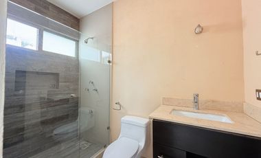 Casa 3 Recámaras en Esquina con Piscina, Temozón