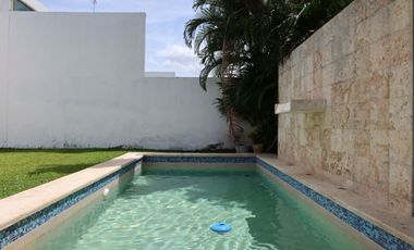 Casa 3 Recámaras en Esquina con Piscina, Temozón