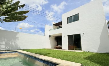 Casa 3 Recámaras en Esquina con Piscina, Temozón
