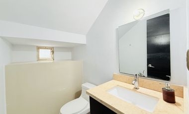 Casa 3 Recámaras en Esquina con Piscina, Temozón