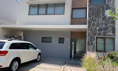 CASA EN RENTA, 4 RECÁMARAS, ALTOZANO, QUERETARO