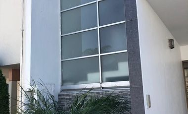 RENTA CASA EN PUEBLA. CUAUTLANCINGO