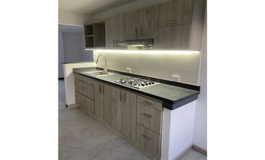 APARTAMENTO REMODELADO ILUMINADO
