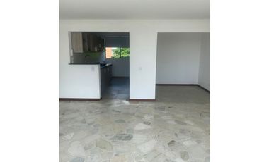 APARTAMENTO REMODELADO ILUMINADO