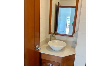 APARTAMENTO REMODELADO ILUMINADO